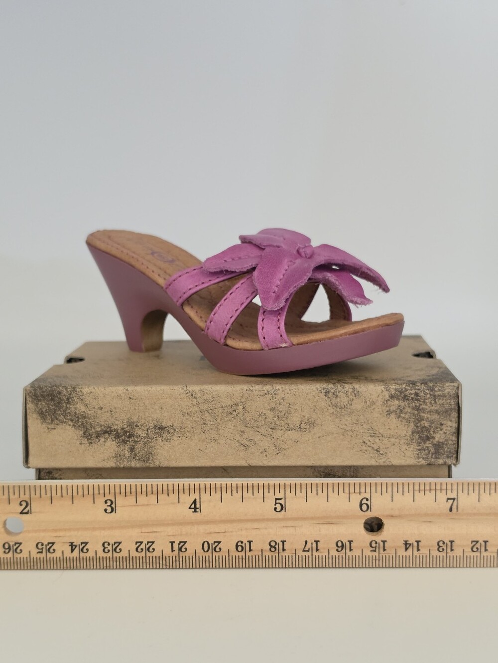 B.O.C. Born Concept Collectible Miniature Pink Leather Heeled Sandals with Box